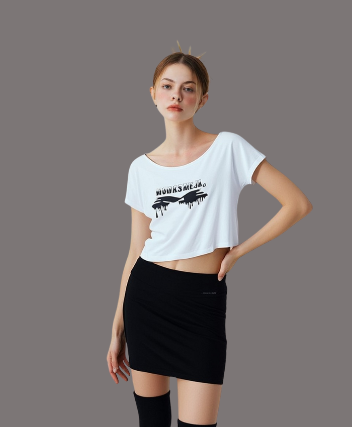 Damen T-Shirt mit Rundhalsausschnitt Aleja Logo.
